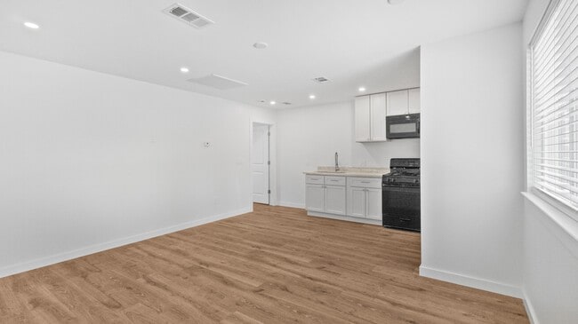 Photo - 9750 Deer Trail Dr Unit C