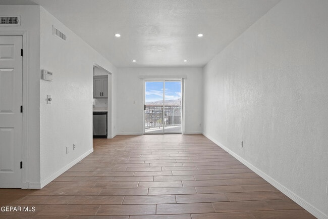 Photo - 604 Upson Dr