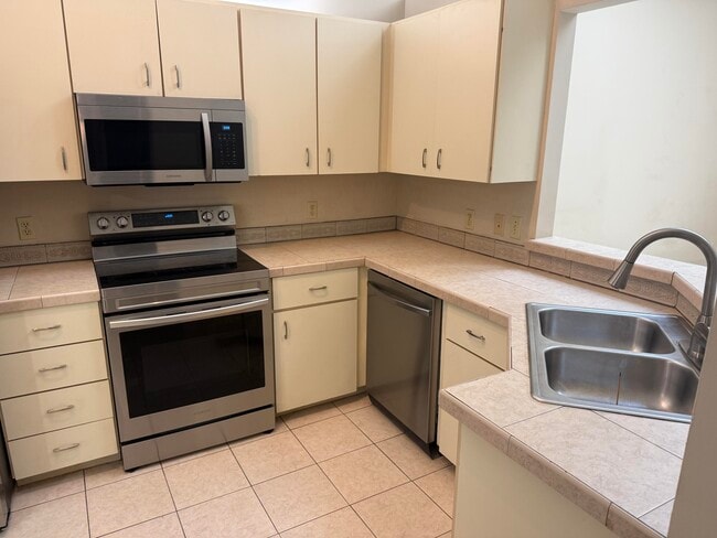 Photo - 1927 Sixty Oaks Ln