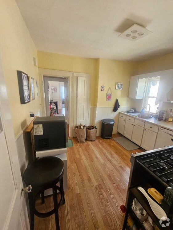 Building Photo - 34 Sunset Rd Unit 2 Rental