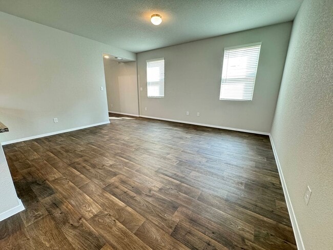 Photo - 13203 Meersbook Rd