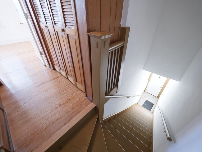 Photo - 5004 W Armitage Ave Unidad 2F