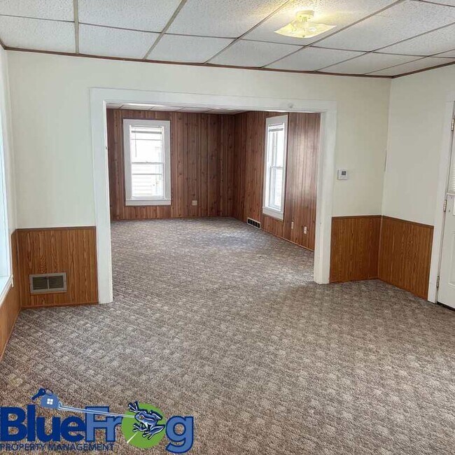 Photo - 207-209 W Hancock St