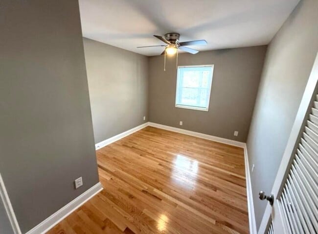 Photo - 402 Gunn St Unit 201