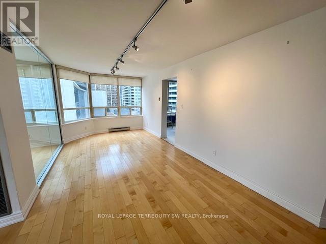 Photo - 30 Greenfield Ave Unit 714