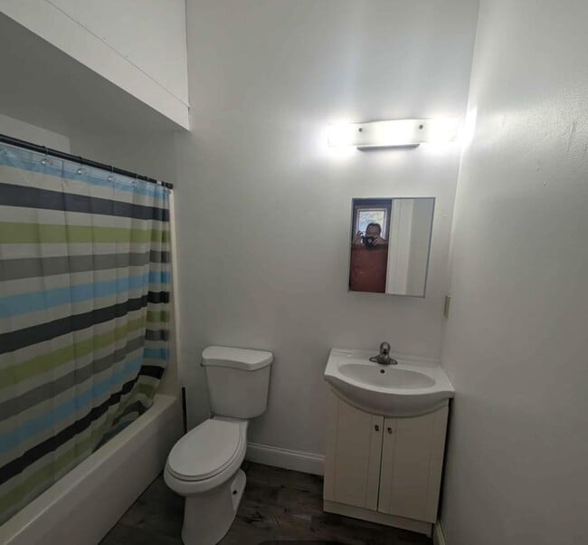 Photo - 120 Brown St