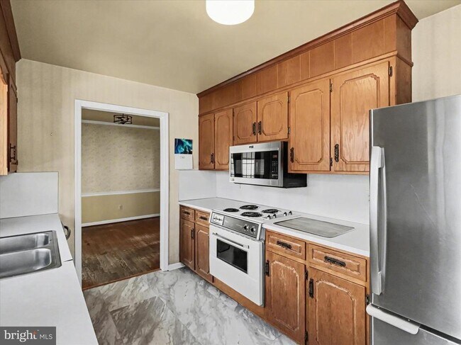 Photo - 902 Cypress St