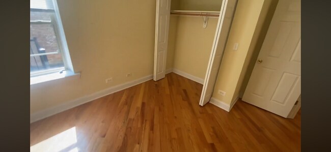 Photo - 6949 N Oakley Ave Unit 3