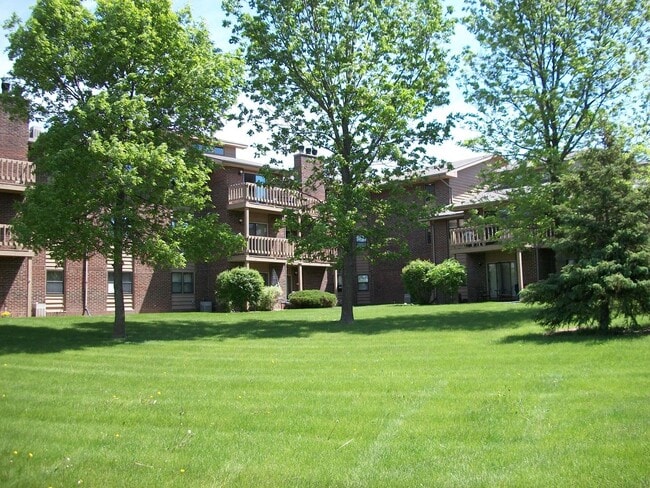 Willow Creek Apartments