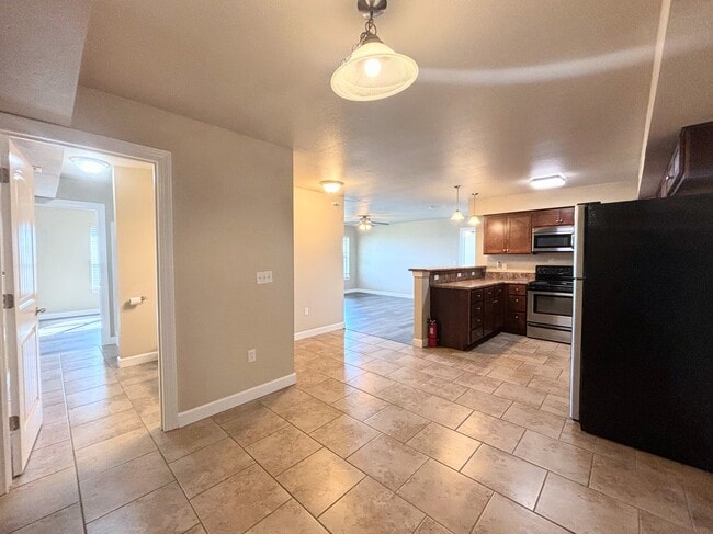 1415 Genesis Dr