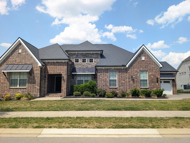 Building Photo - 2001 Largo Ct