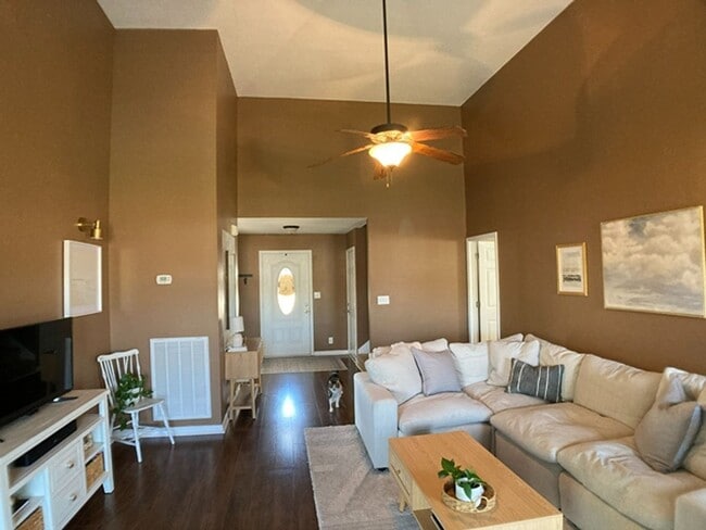 Photo - $1800 3 Bedrooms 2.5 Bath Brick Home with a bonus room!