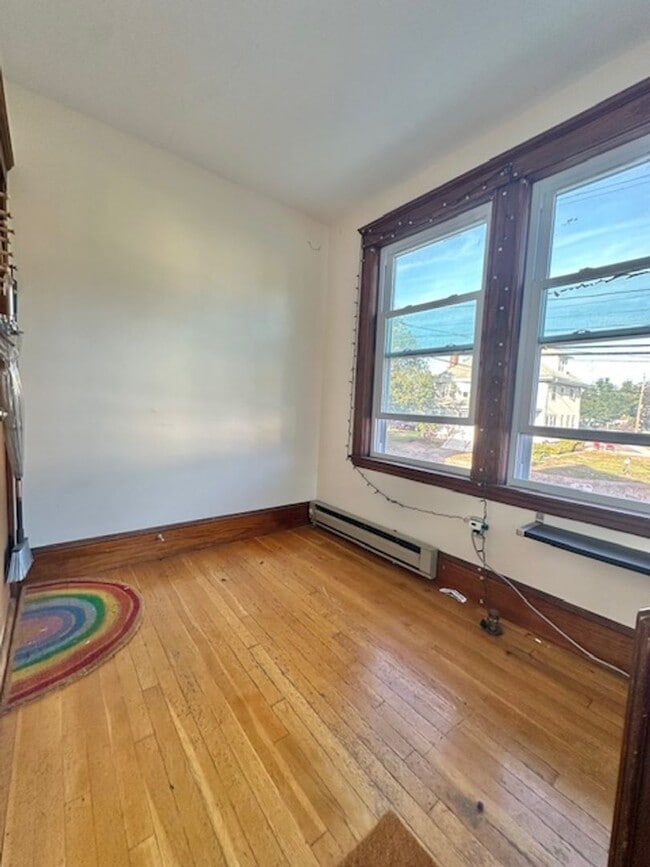 Building Photo - 229-231 Independence Ave Unit 231-B