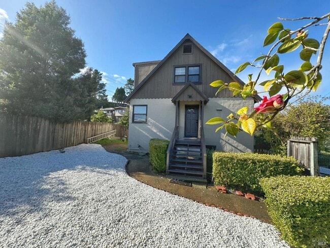 Photo - 250 Edgewood Ave House