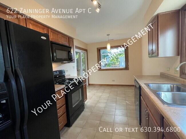 Photo - 622 Zaininger Ave