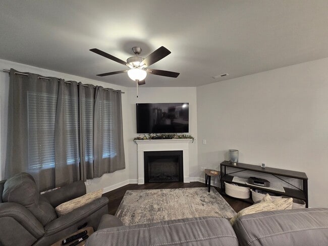 Photo - 74 Hawk Ridge Dr