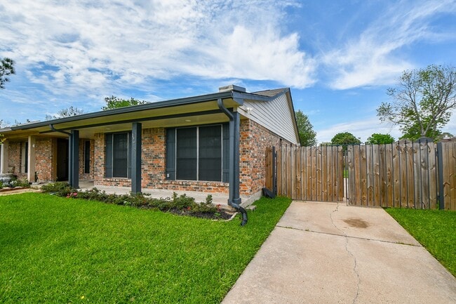Photo - 13910 Bonnercrest Dr