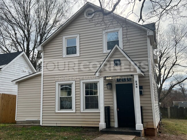 Building Photo - Beautiful 3 Bedroom 2.5 Bath Home
