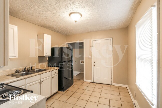 Photo - 1823 Lee St