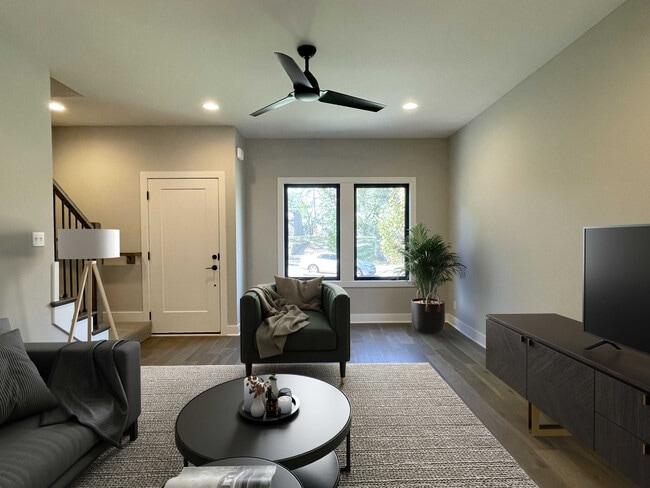 Photo - 1833 Mercier St