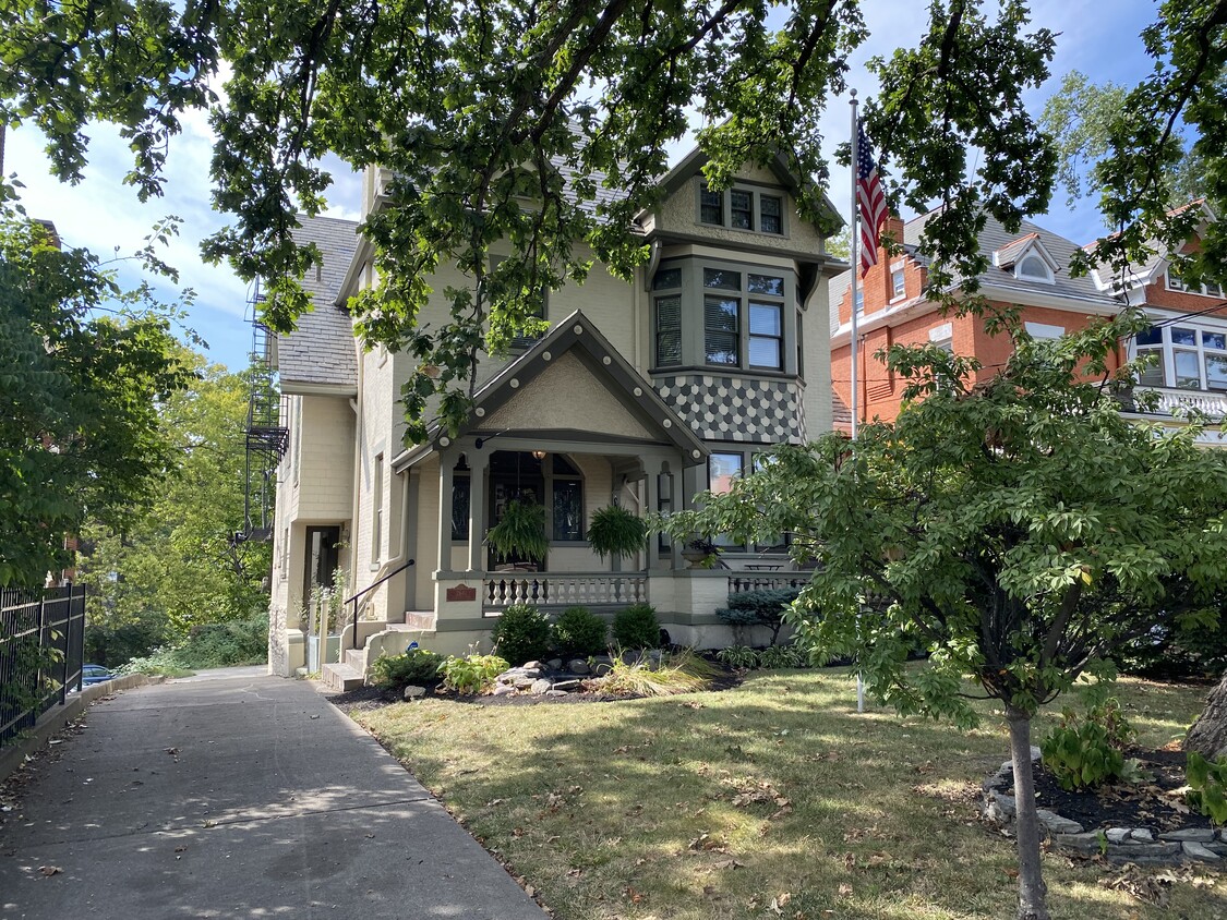 Photo - 2641 Highland Ave (Cincinnati, OH)