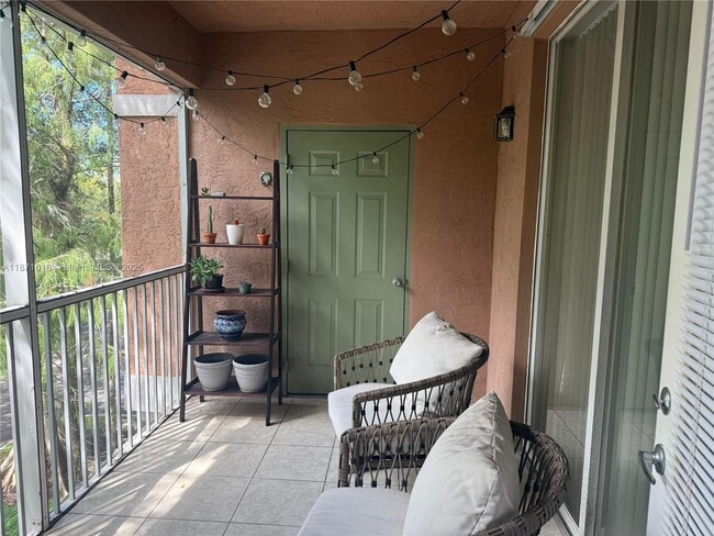 Building Photo - 6876 W Sample Rd Unit 6876 Rental