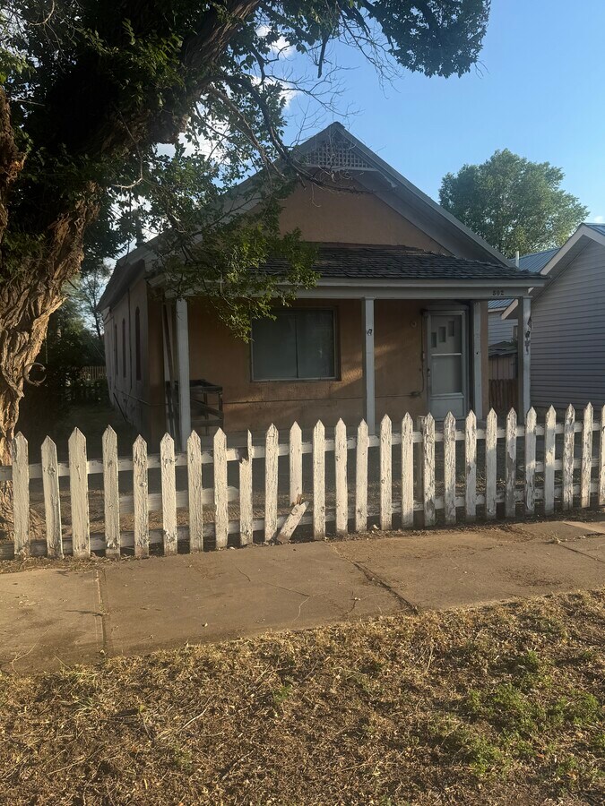 Photo - 502 9th St