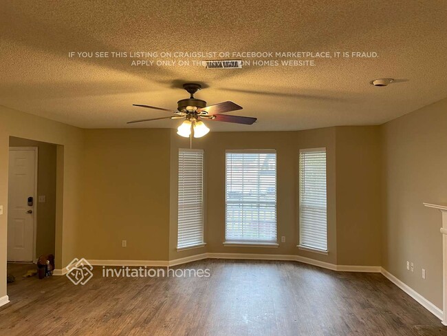 Photo - 1401 Chapel Hill Ln SW