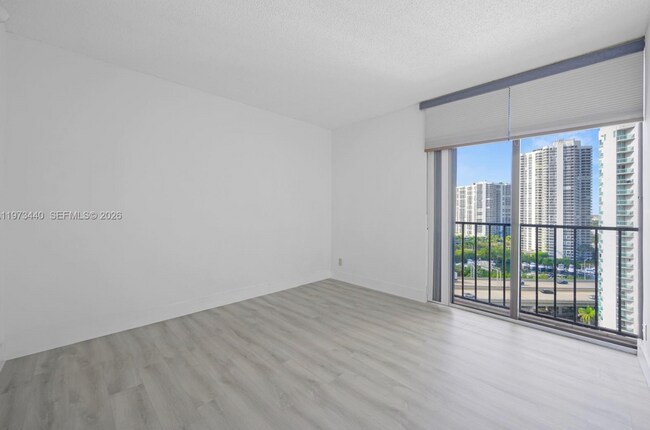 19355 Turnberry Way Unit 15g