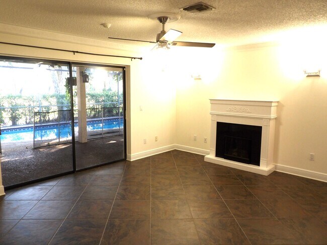 Photo - 4045 Birchwood Dr