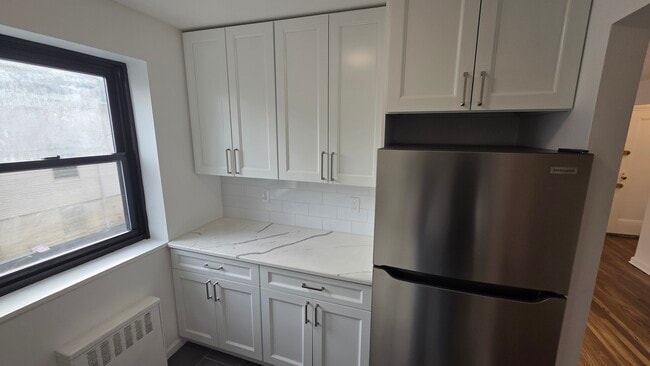 17325 Bell North Plano de planta 2 - 165 Vroom St Unidad 2J