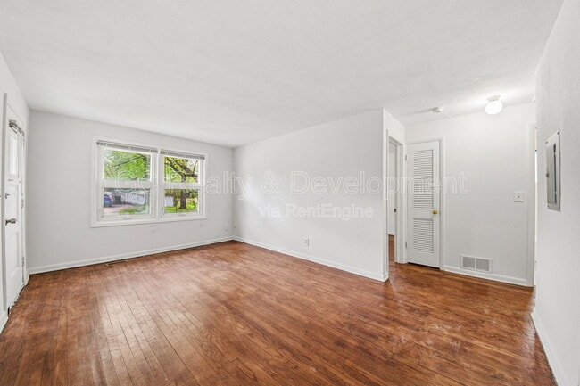 Photo - 913-913 3rd St Unidad 907