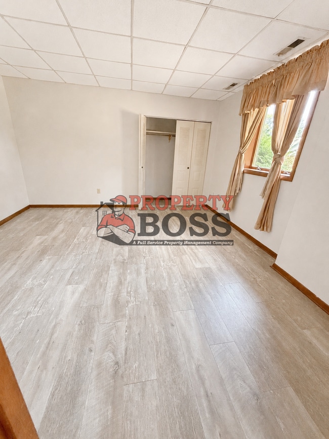 Photo - 333 W 3rd St