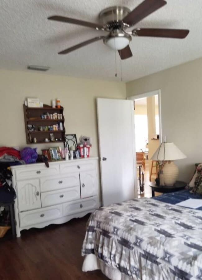 Photo - 3 bedroom 2 bath 2 car garage rental