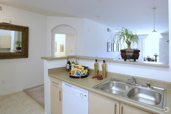 1 Bedroom_Chianti_860SF - La Jolla Crossroads Apartments