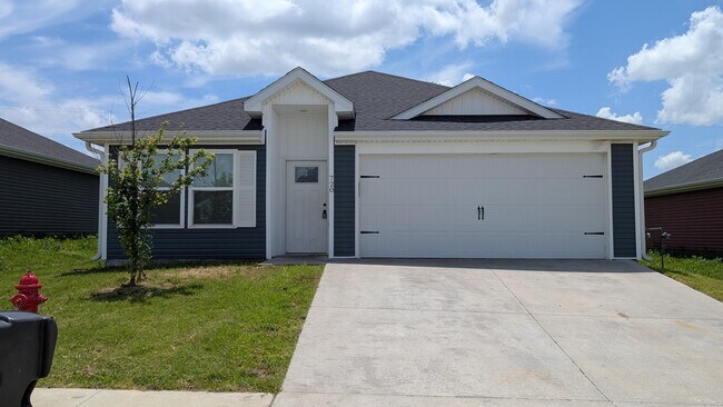Building Photo - 720 Short Leaf Ln