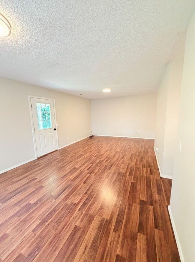 Photo - 3 Bedroom Single Family Home In Bentonville!