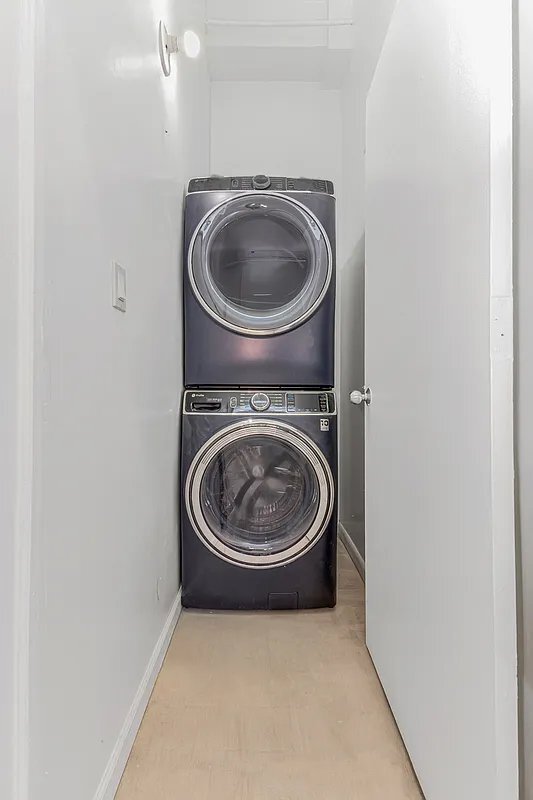 Photo - 6 E 14th St Unidad 2D