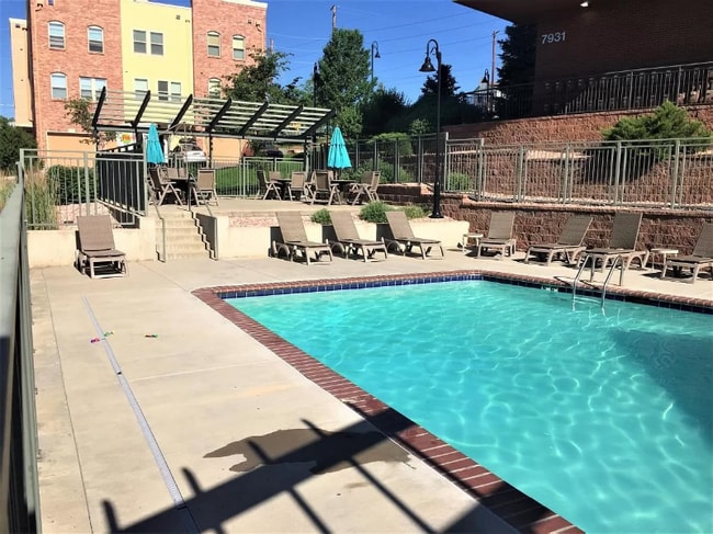 Photo - 5425 Zephyr St Unidad 201