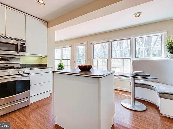 Photo - 5940 Lowell Ave