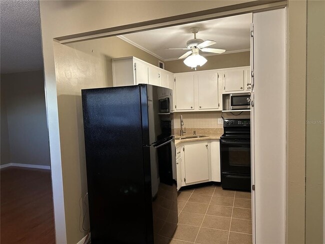Photo - 209 NE Lincoln Cir N Unit 406