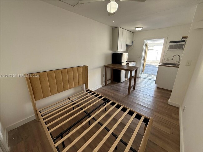 Photo - 1725 Hayes St Unit 4