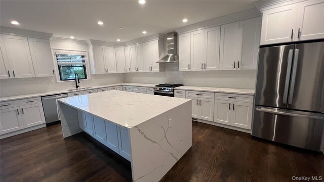 Building Photo - 40 Elmwood Ave