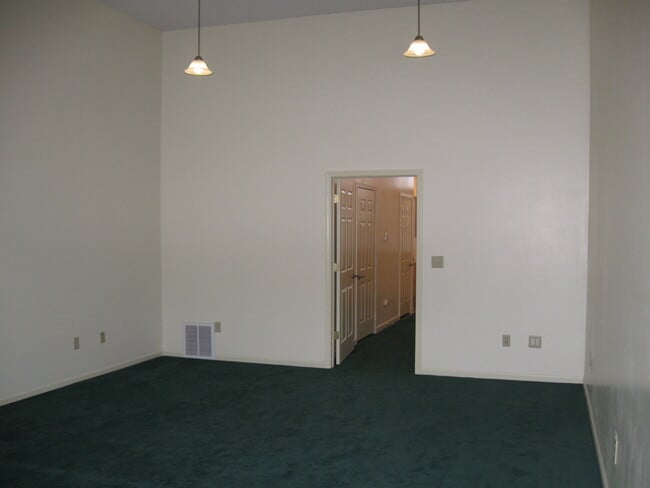 Photo - 210 N 9th St Unidad 210