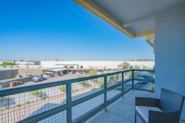 Photo - 1890 S Country Club Way Unidad ID1263033P