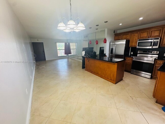 Building Photo - 10850 W Flagler St Unit D315 Rental