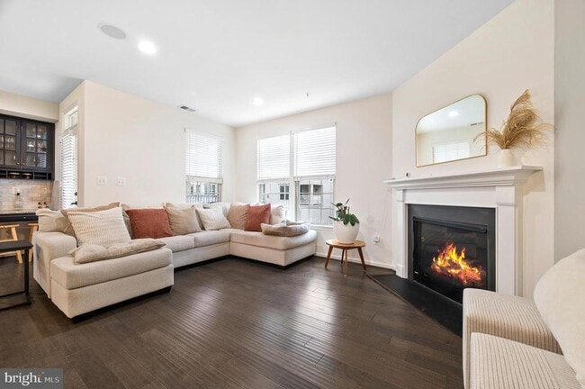Building Photo - 6439 Alan Linton Blvd E Rental