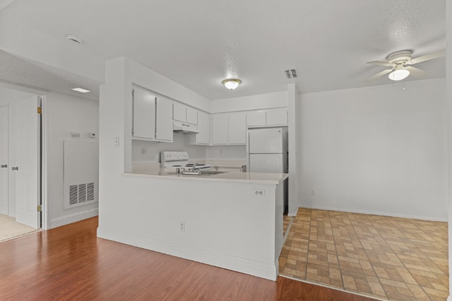 Photo - 3859 Annadale Ln Unidad 14