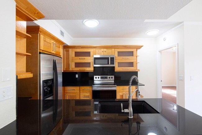Photo - 2400 Centergate Dr Unidad 202