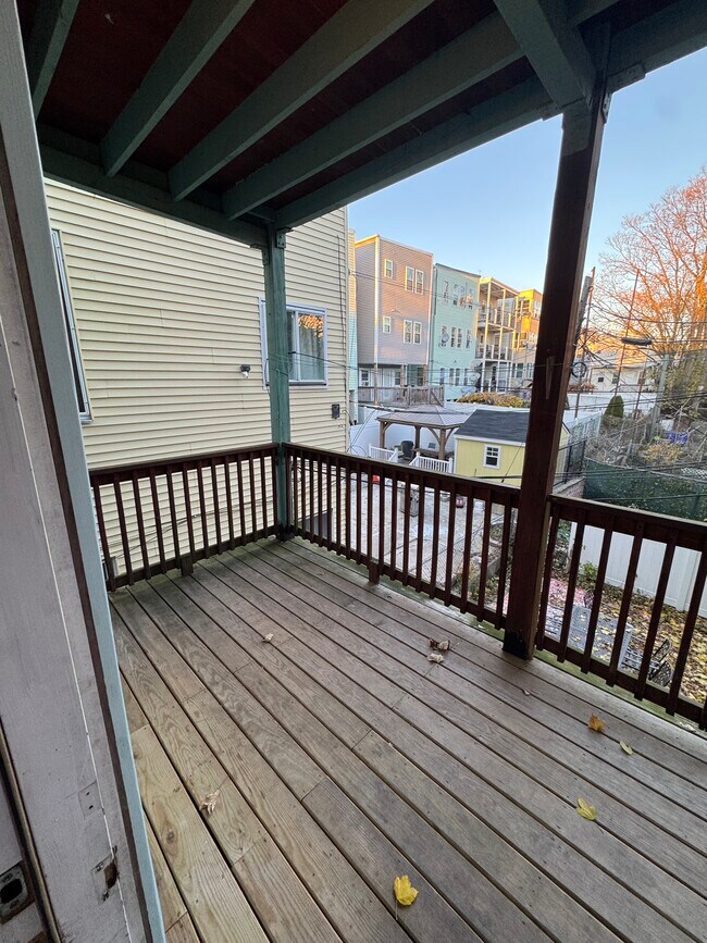 Photo - 128 Putnam St Unidad 2